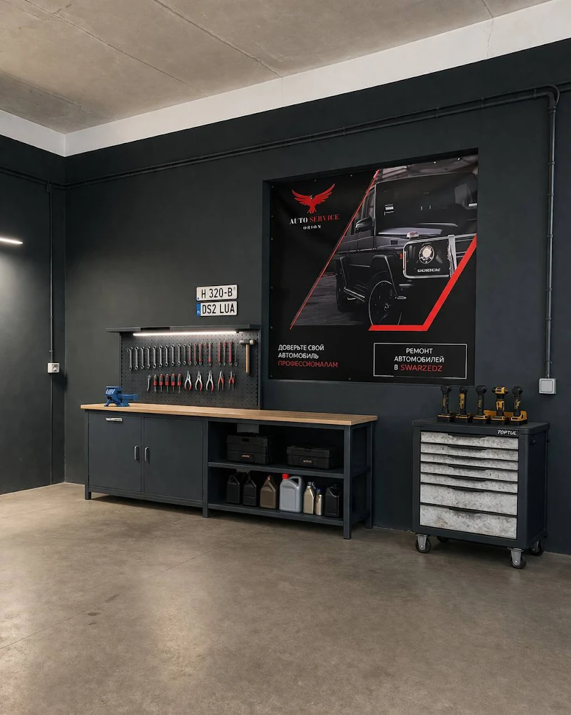 Mechanik przy pracy – Orlov Auto Service Warsztatowa 14 Swarzędz